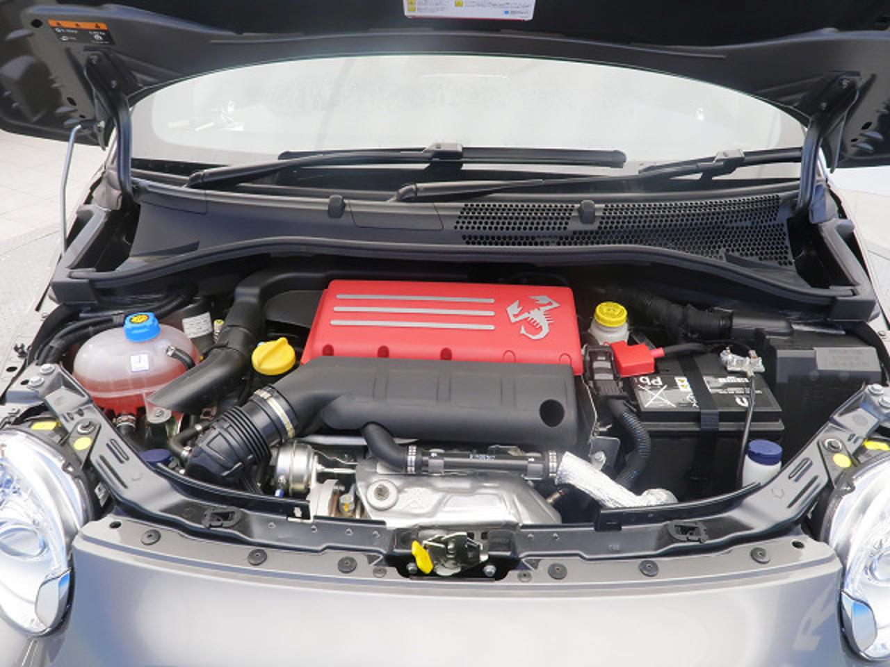 フィアット 500のチューンモデル アバルト 595を解説 輸入車 外車の中古車探しなら ユニバース